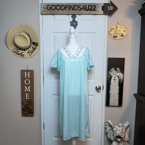 Vtg MOON BEAMS Blue Nylon Nightgown Sz L Cottagecore Granny Moo Moo